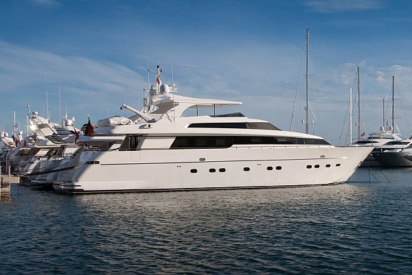 Yacht Conqueror 5000A